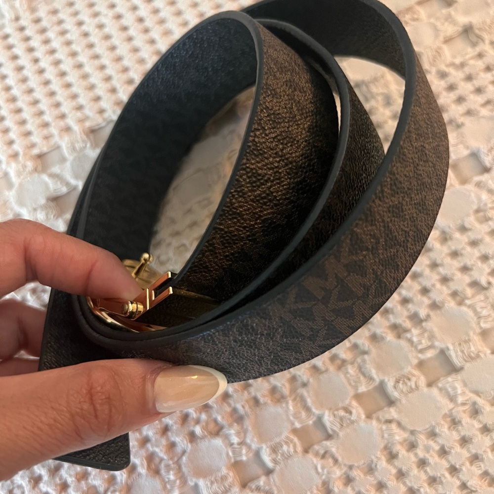 Elegant MK Reversible Designer Belt
